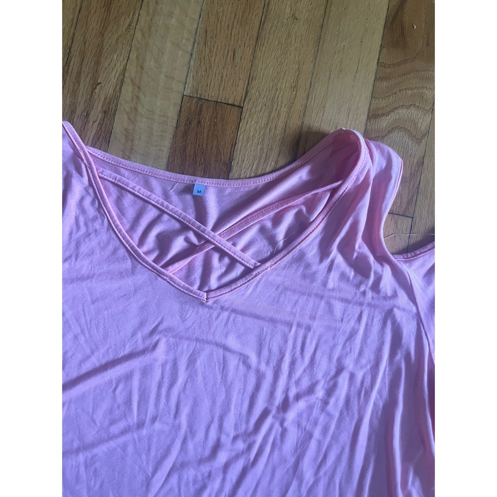 Pink Cold Shoulder Crisscross V-Neck 3/4 Sleeve Rayon Blend Top Medium - Picture 3 of 4